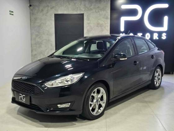 FORD FOCUS 2.0 SE FASTBACK 16V FLEX 4P POWERSHIFT